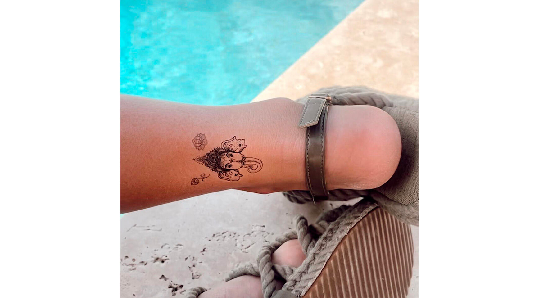 Mini Bollywood - Small temporary tattoos on an Indian theme