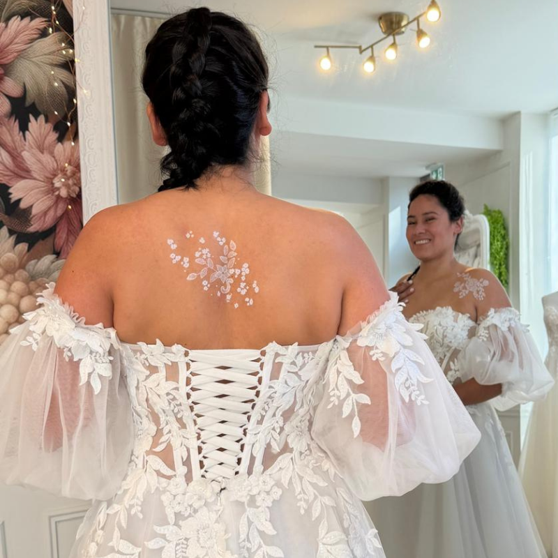 The ephemeral white tattoos: an original experience that beautifies your big day
