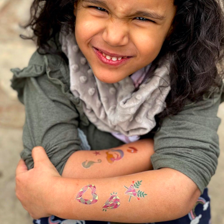 Instant backstage: our children photo shoot with our temporary tattoos!